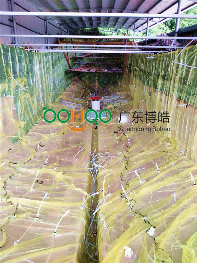 啟動(dòng)真空設(shè)備,抽取體系中空氣,直至真空狀態(tài)